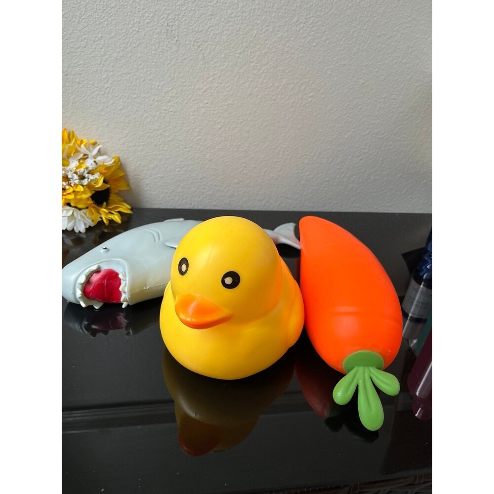 Fidget Toys Sensory Lot Stretch Shark Jumbo Rubber Duck Carrot Squishy